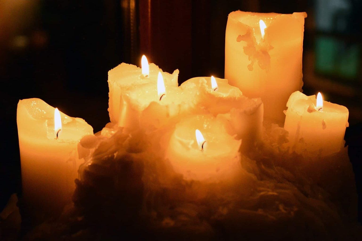 What Temperature Does Candle Wax Melt? The Most Common Questions You